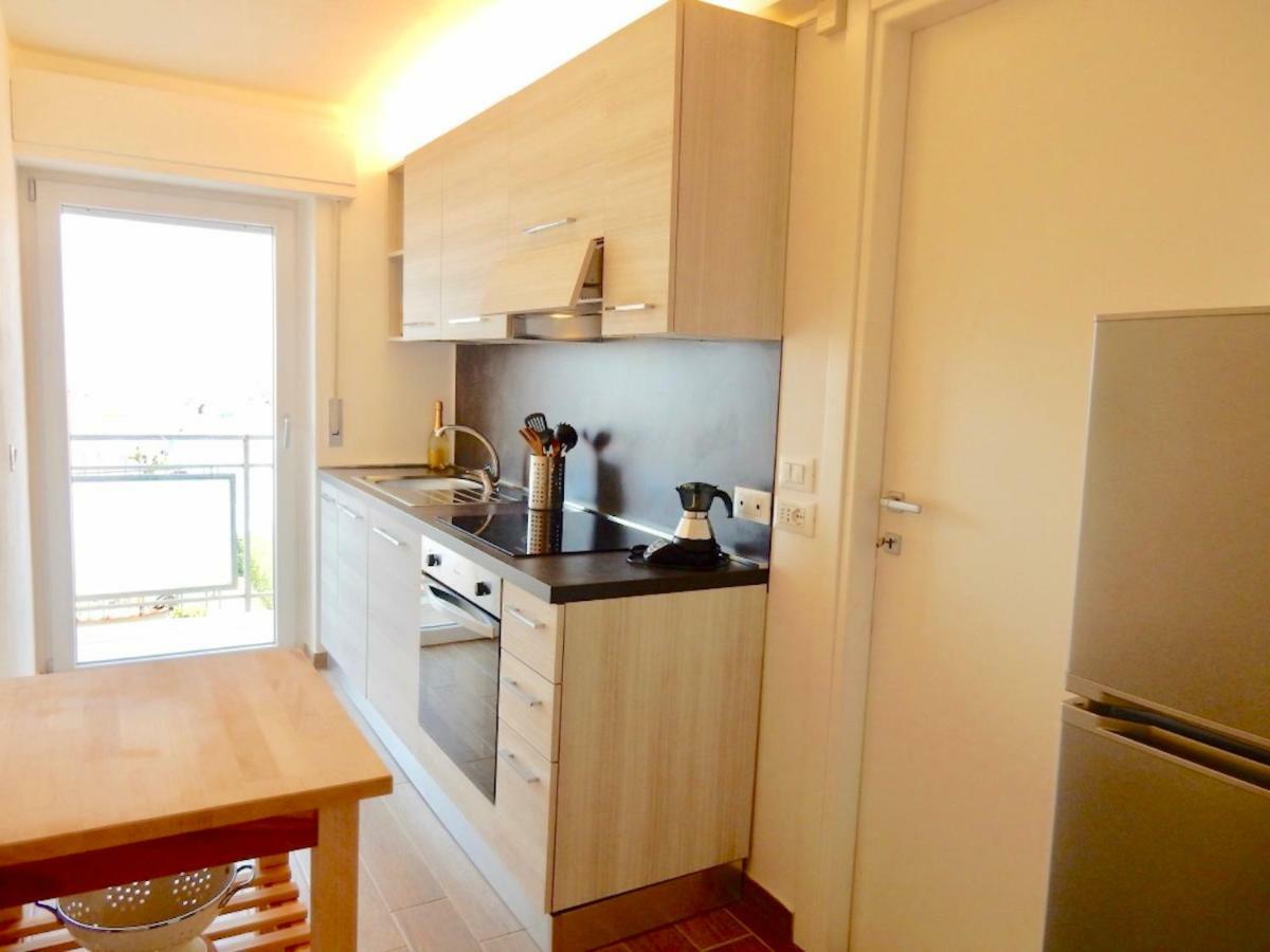 Attico Al Mare Apartment Viareggio Bagian luar foto