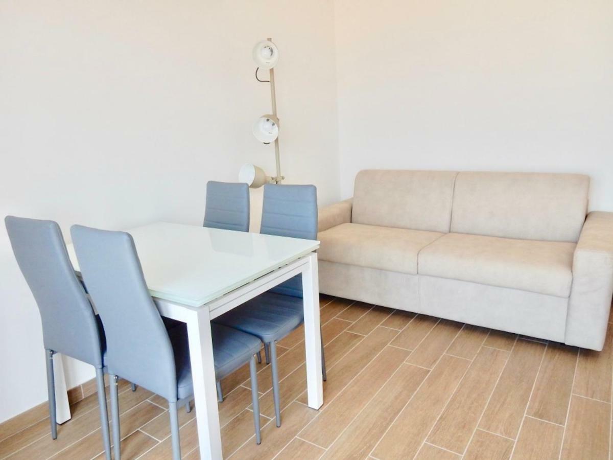 Attico Al Mare Apartment Viareggio Bagian luar foto